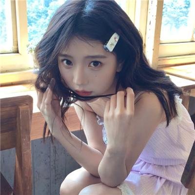 追梦的黎族女娃娃封面